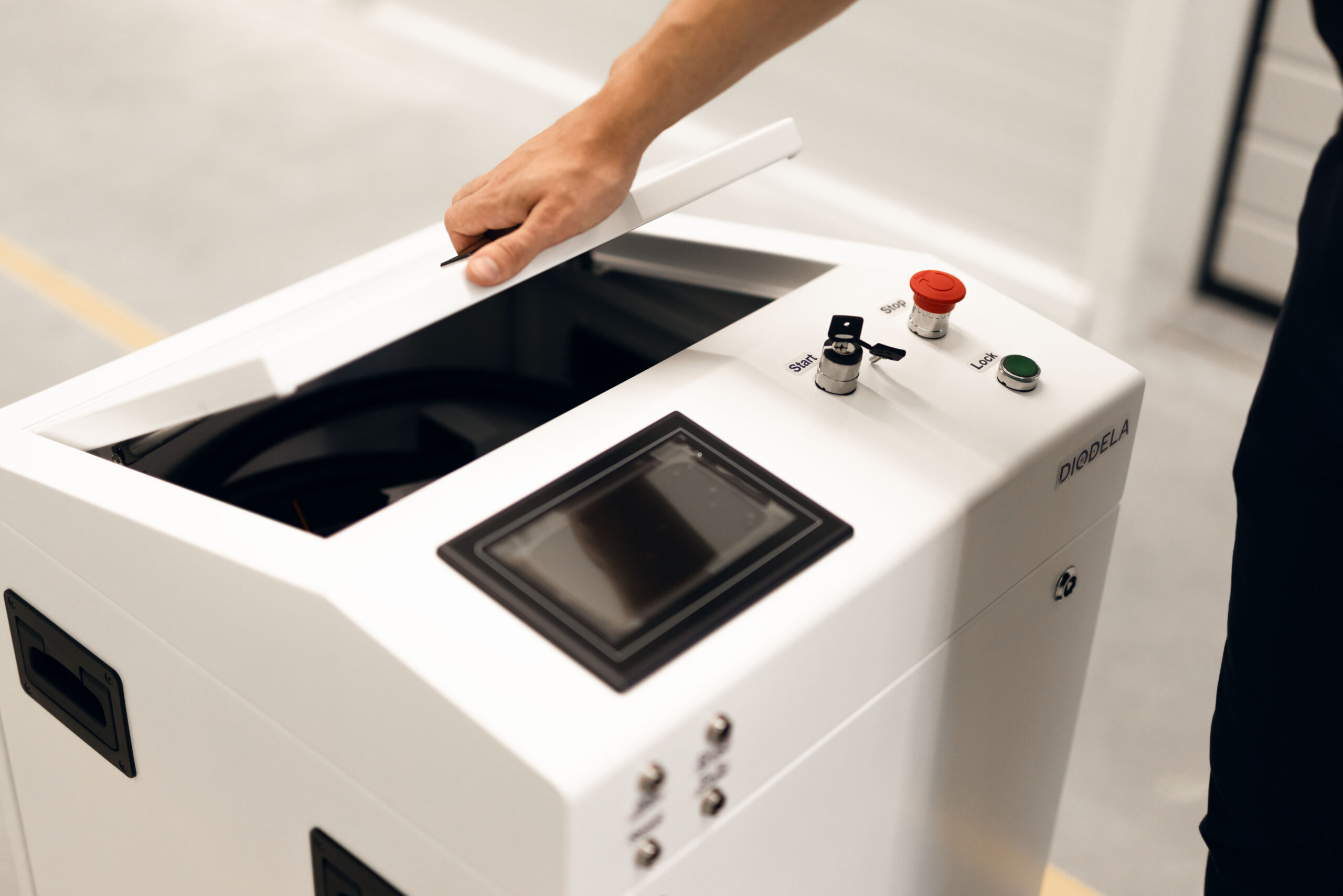 czyszczenie laserowe czyszczarka DIODELA Solution Trade