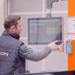 NUKON NEO wycinarka laserowa do blach obsługa z dotykowy panel sterowania